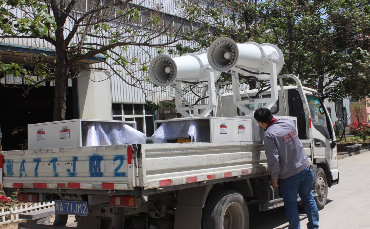 車載霧炮機在道路降塵中起到什么作用？